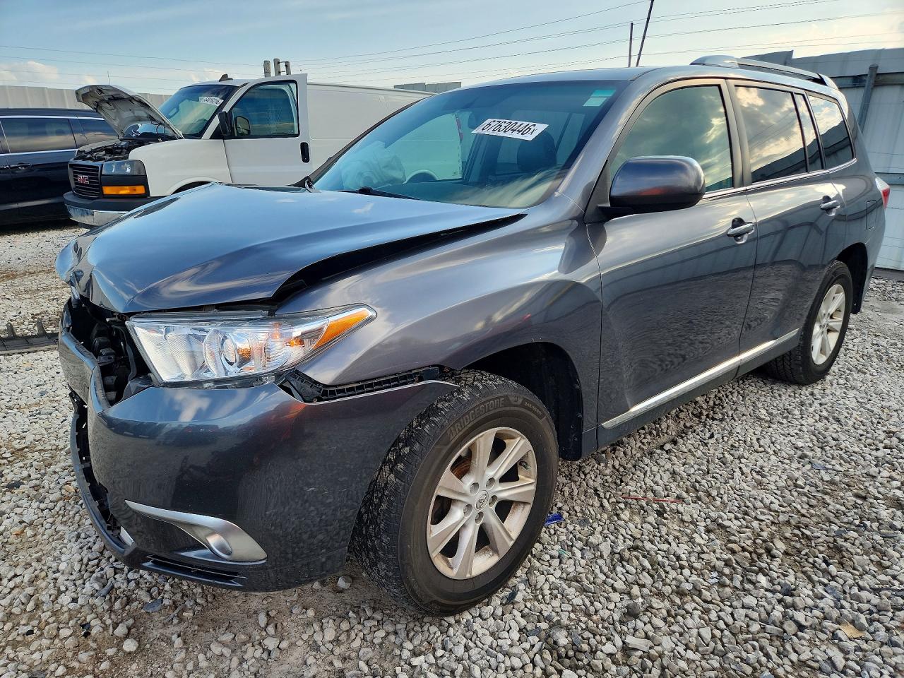 2011 TOYOTA HIGHLANDER SE | 5TDBK3EH2BS090626 | UPCARS