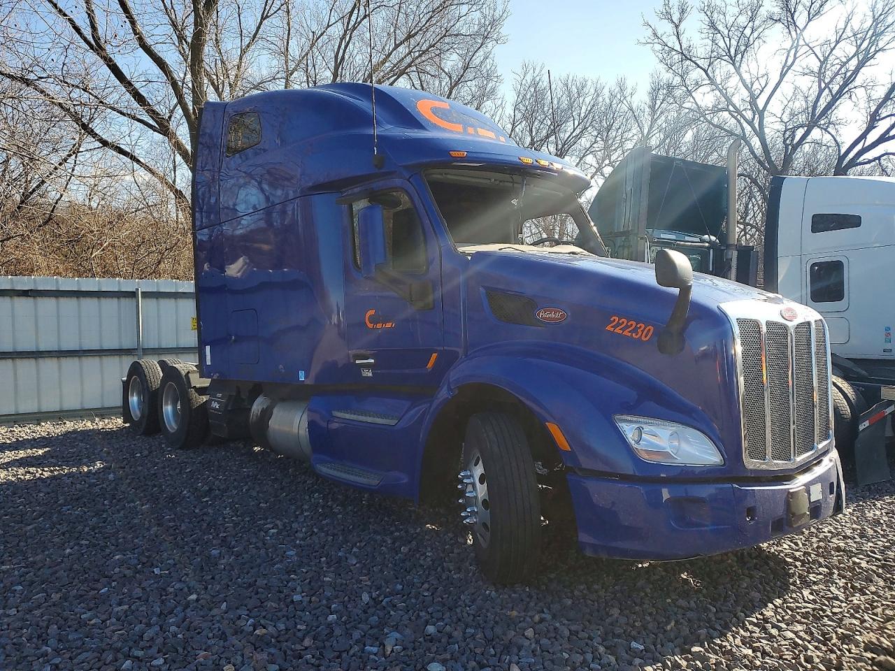 2022 PETERBILT 579 SEMI TRUCK | 1XPBD49X1ND764622 | UPCARS
