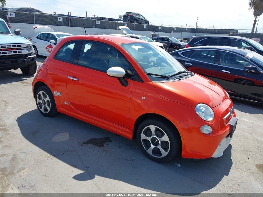 2015 FIAT 500E BATTERY ELECTRIC | 3C3CFFGE9FT570224 | UPCARS