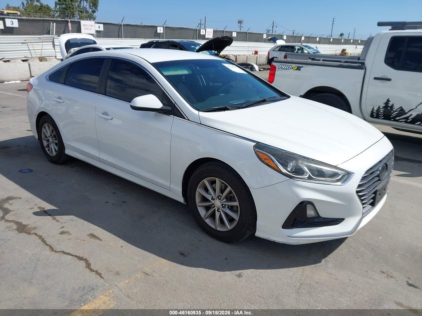 2018 HYUNDAI SONATA SE | 5NPE24AF1JH598288 | UPCARS