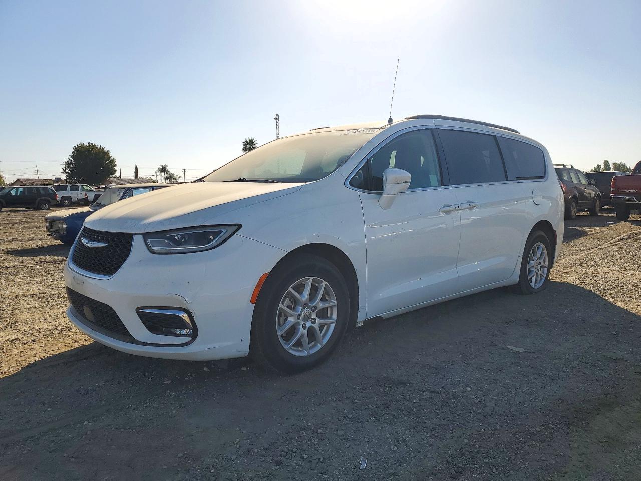 2022 CHRYSLER PACIFICA TOURING L | 2C4RC1BGXNR111358 | UPCARS