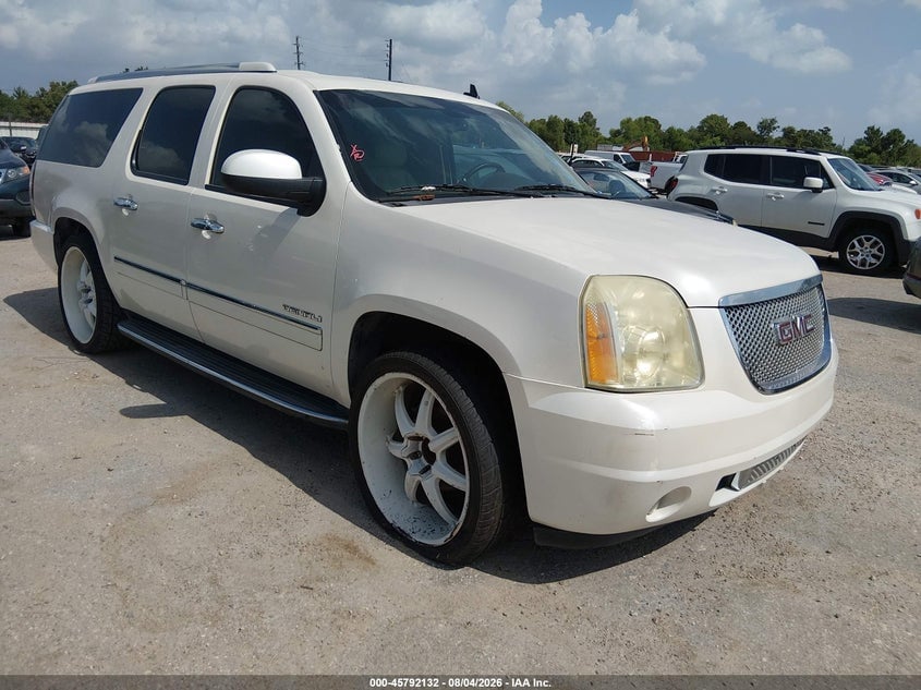 2011 GMC YUKON XL 1500 DENALI | 1GKS1MEF4BR383647 | UPCARS