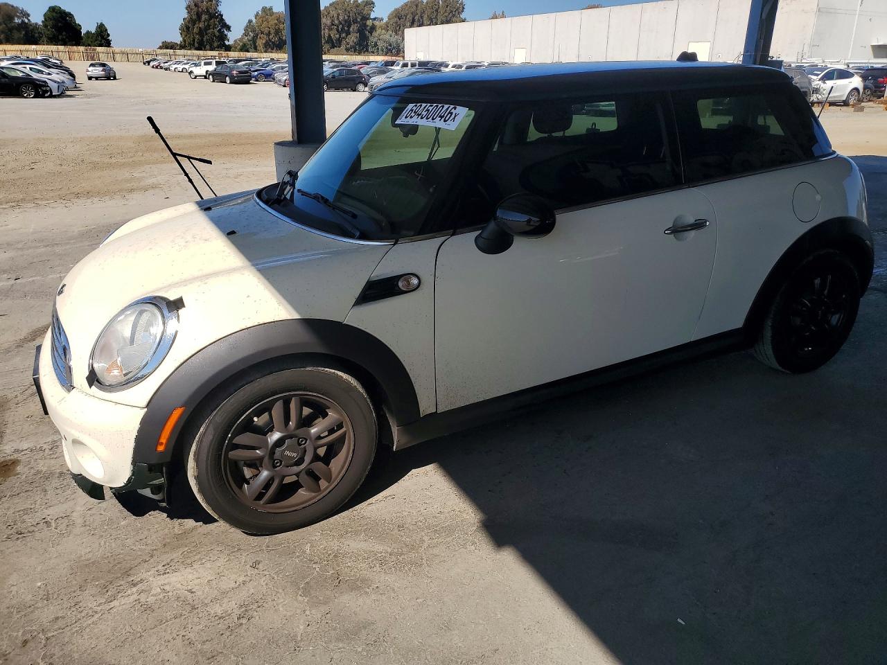 2012 MINI COOPER | WMWSU3C56CT540197 | UPCARS