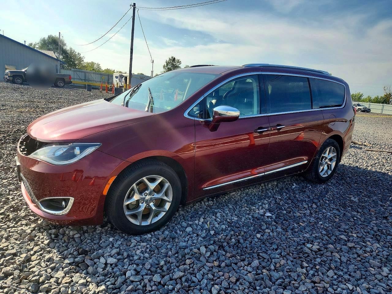 2018 CHRYSLER PACIFICA LIMITED | 2C4RC1GG8JR251573 | UPCARS