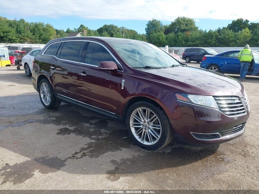 2017 LINCOLN MKT ELITE | 2LMHJ5AT9HBL01575 | UPCARS