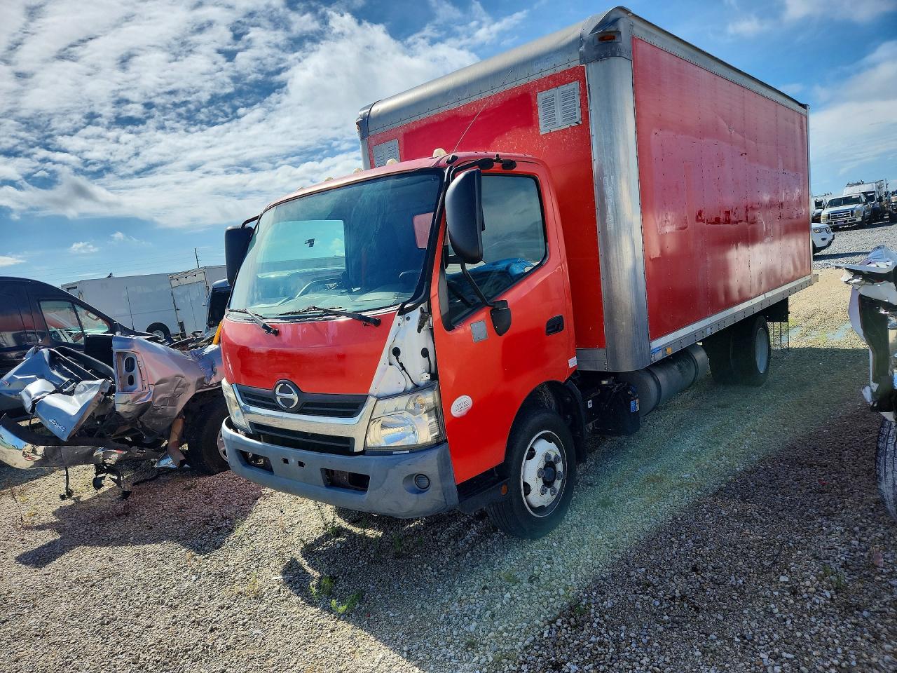 2018 HINO ALL OTHER BOX TRUCK | JHHSDM2H7JK006274 | UPCARS