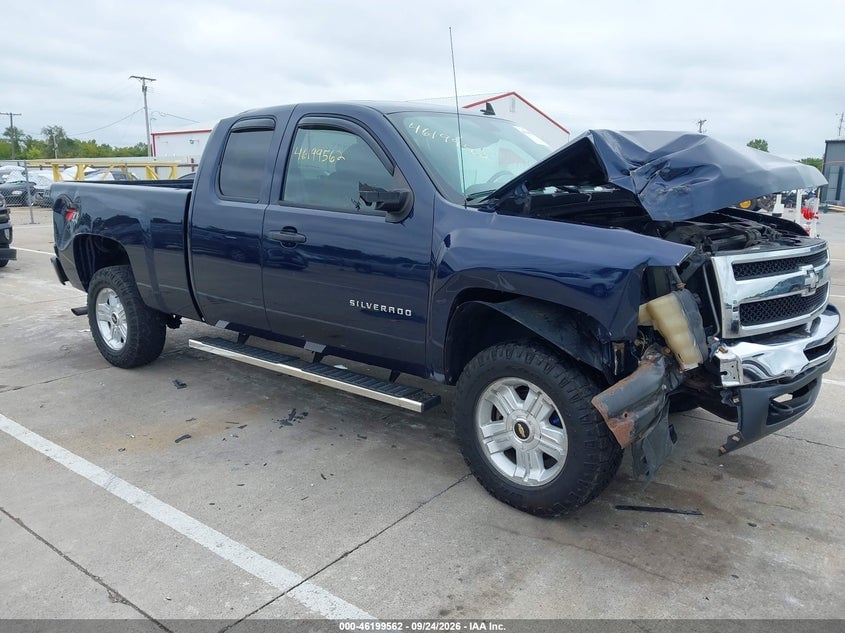 2011 CHEVROLET SILVERADO 1500 LT | 1GCRKSE30BZ122260 | UPCARS