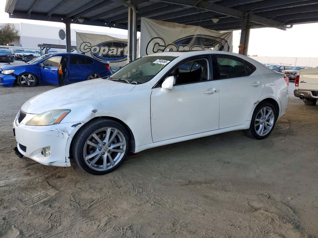2007 LEXUS IS BASE | JTHBK262772026762 | UPCARS