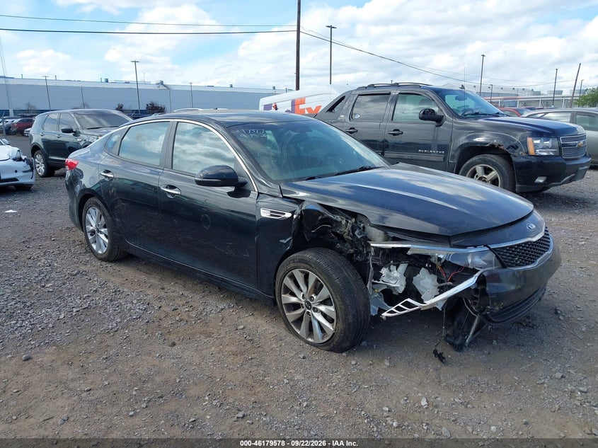 2018 KIA OPTIMA LX | 5XXGT4L38JG253361 | UPCARS