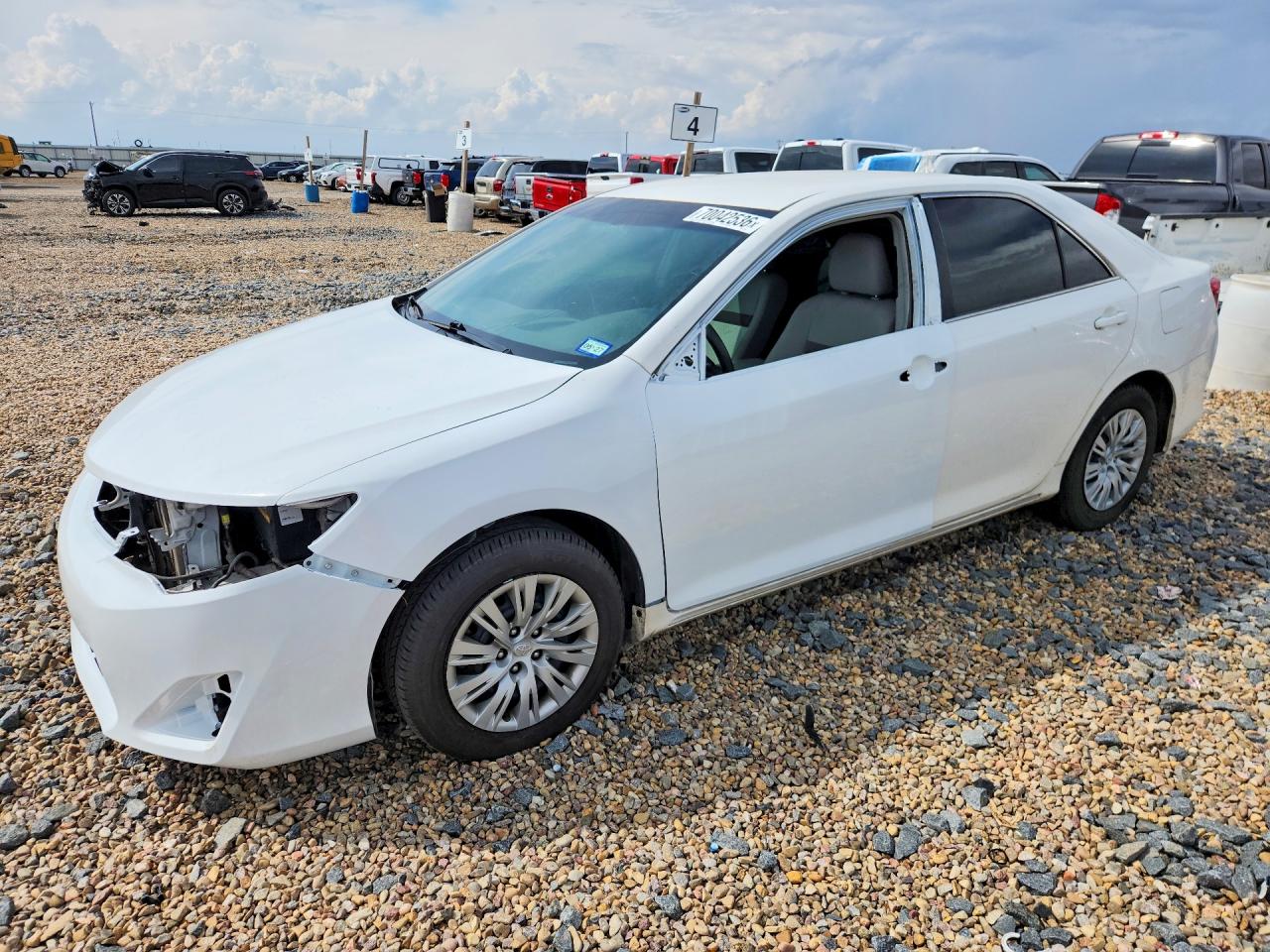2014 TOYOTA CAMRY | 4T1BF1FK3EU327798 | UPCARS