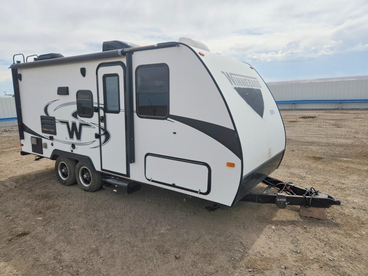 2018 WINB RECREATION WINNEBAGO MICRO MINNIE CAMPER | 54CTM2J27J3037334 | UPCARS