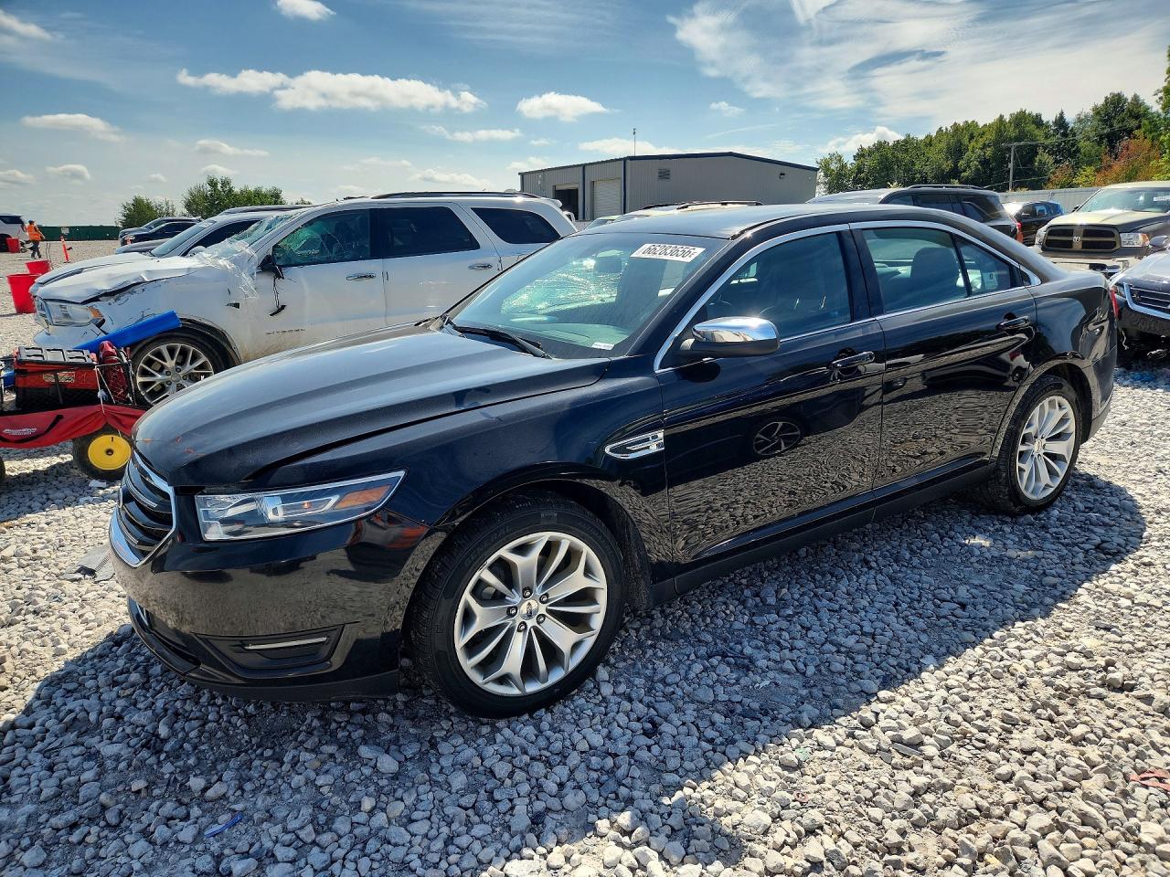 2016 FORD TAURUS LIMITED | 1FAHP2F8XGG111086 | UPCARS