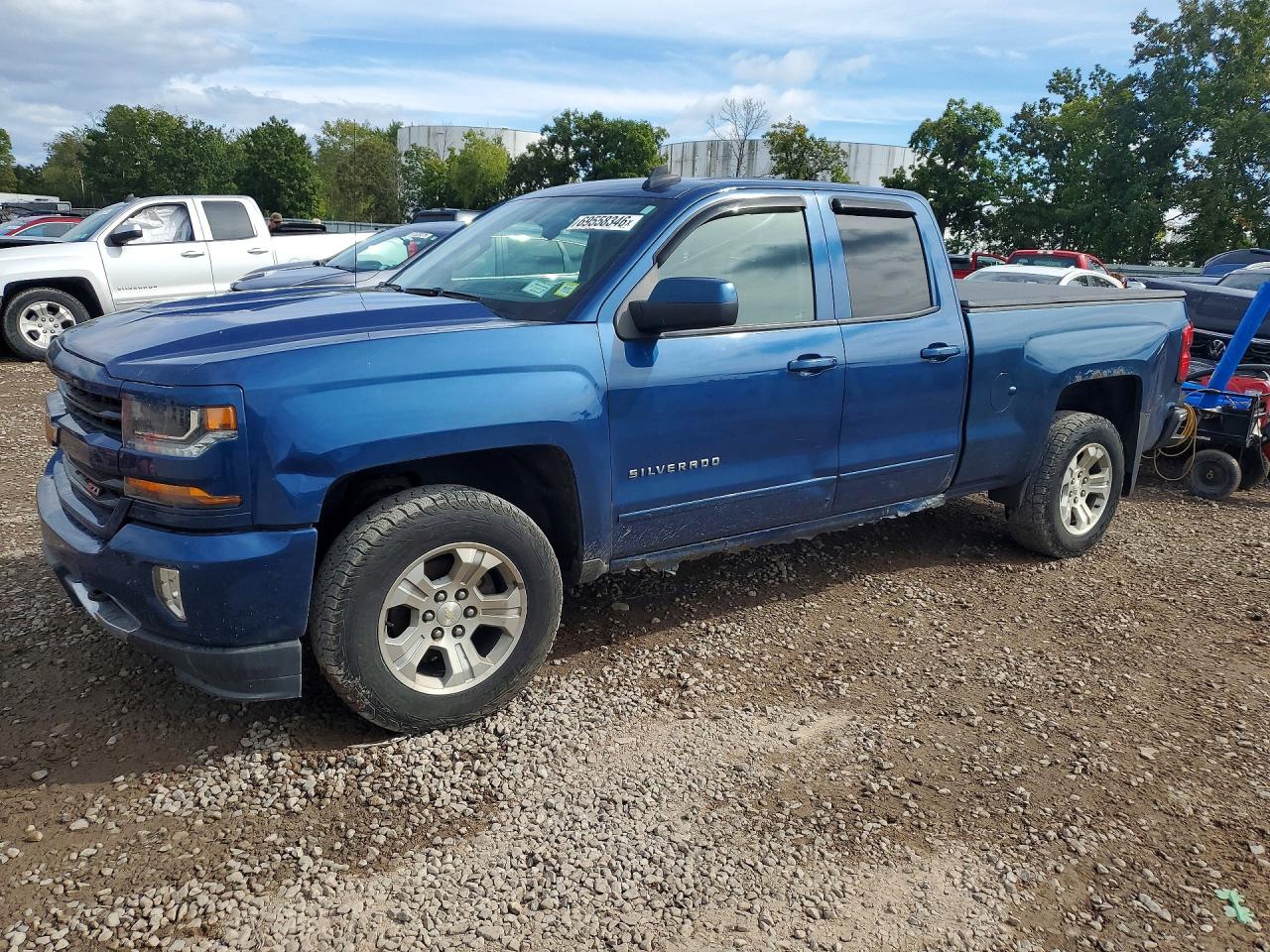 2017 CHEVROLET SILVERADO K1500 LT | 1GCVKREC2HZ389206 | UPCARS