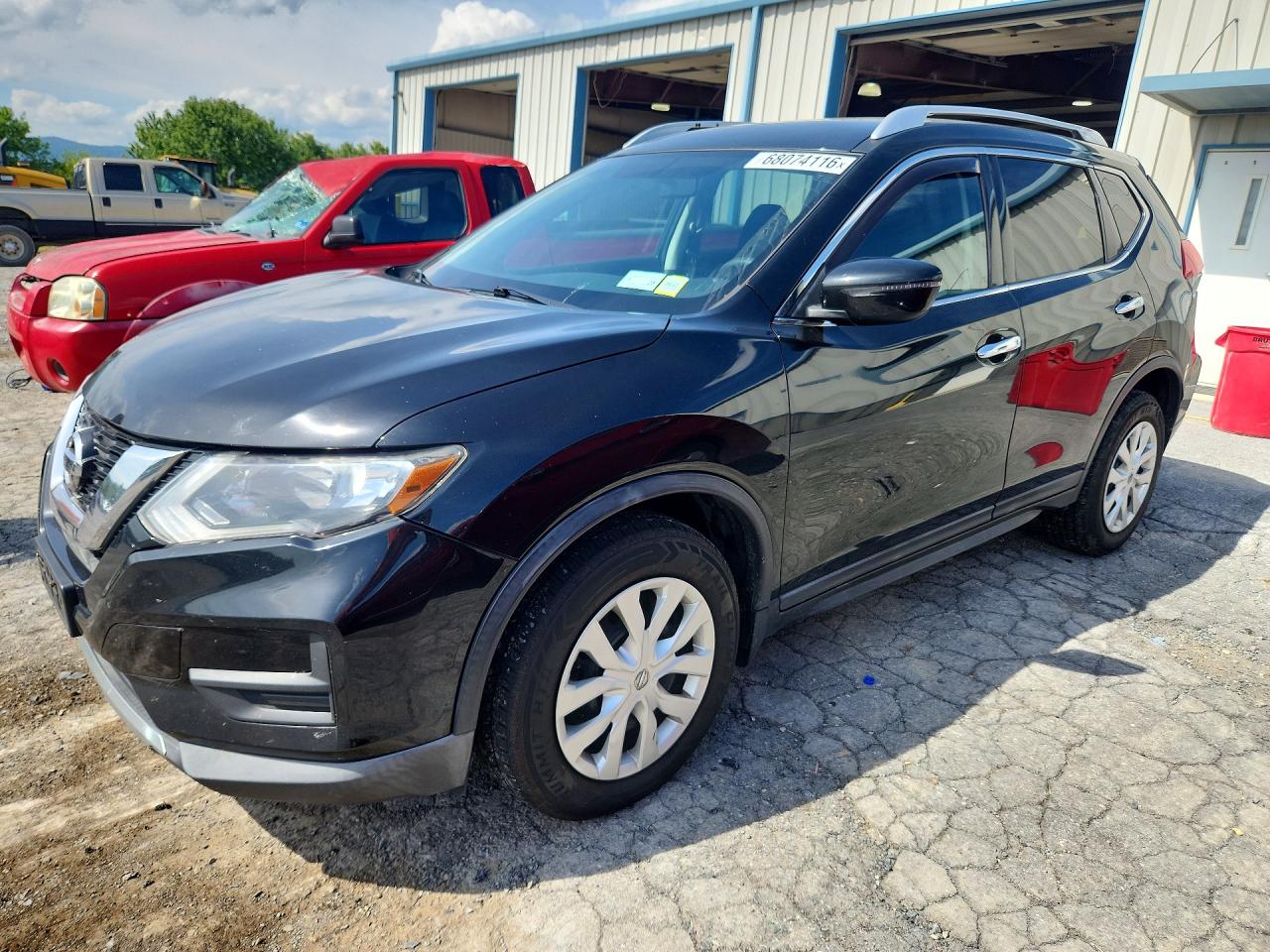 2017 NISSAN ROGUE S | KNMAT2MV6HP526388 | UPCARS