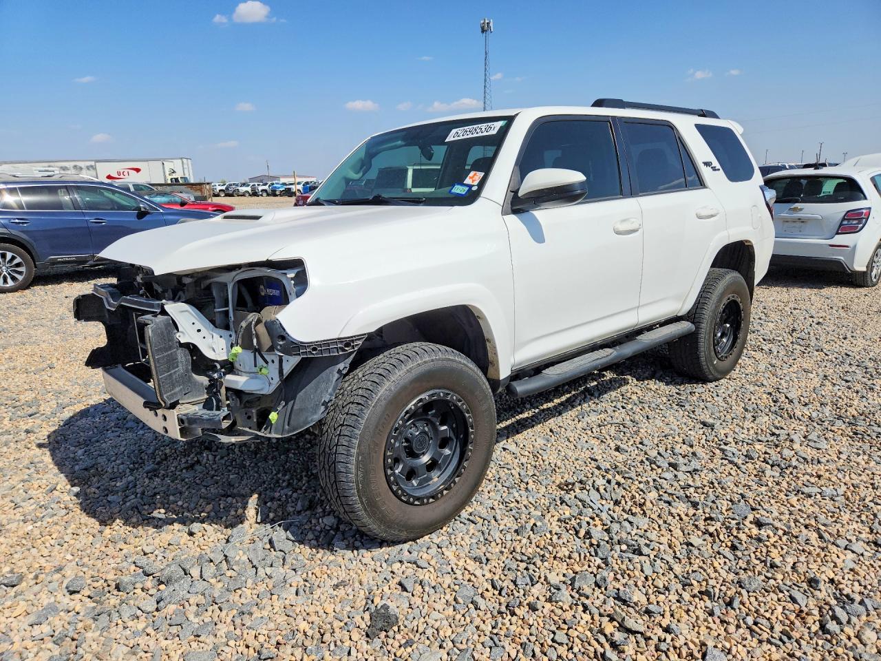 2018 TOYOTA 4RUNNER TRD OFF-ROAD | JTEBU5JR1J5528623 | UPCARS