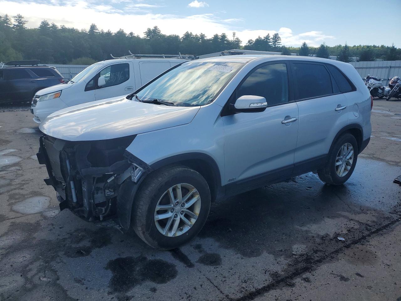 2014 KIA SORENTO LX | 5XYKTCA67EG470872 | UPCARS