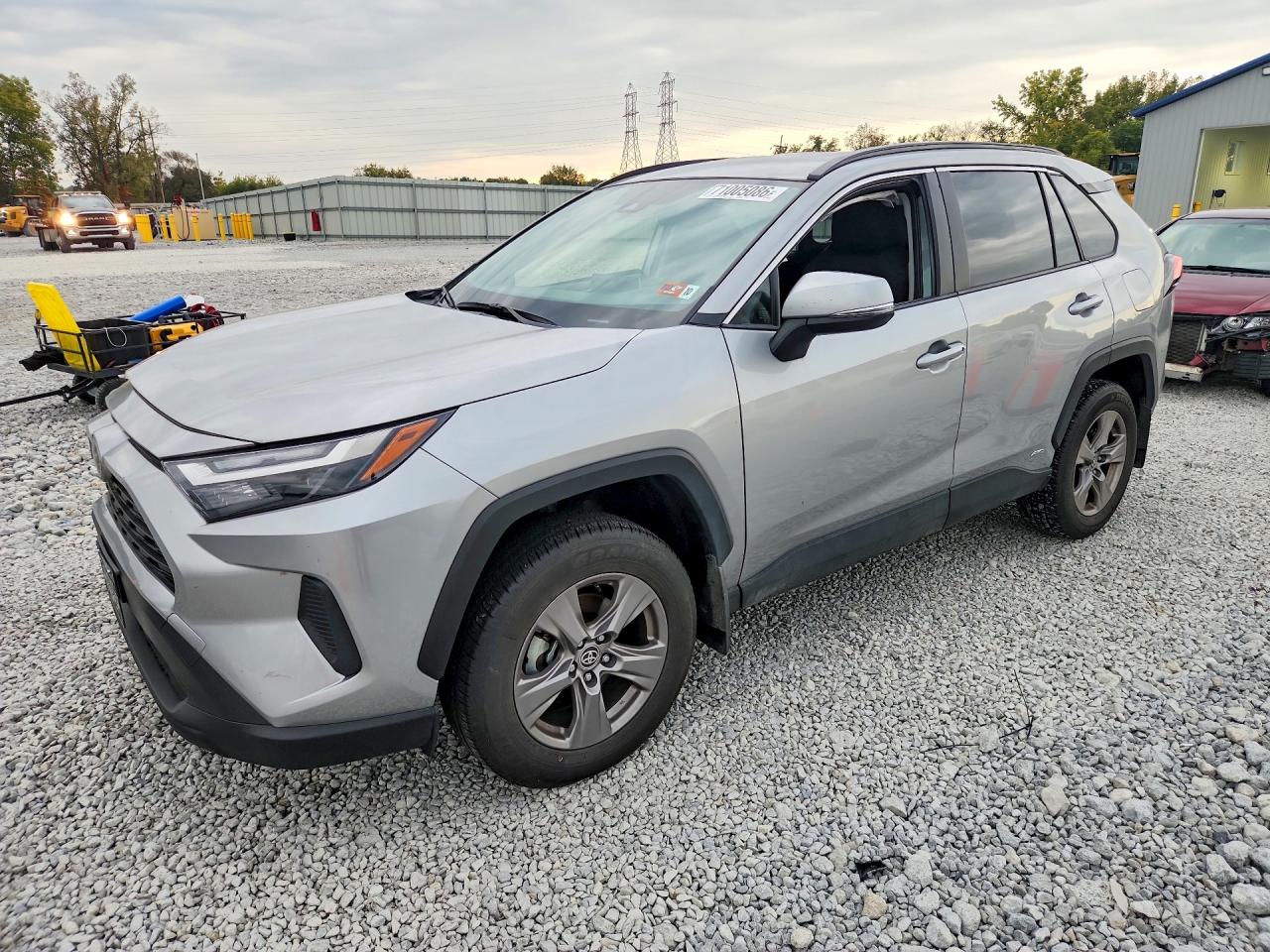 2025 TOYOTA RAV4 XLE | JTMRWRFV5SJ080096 | UPCARS