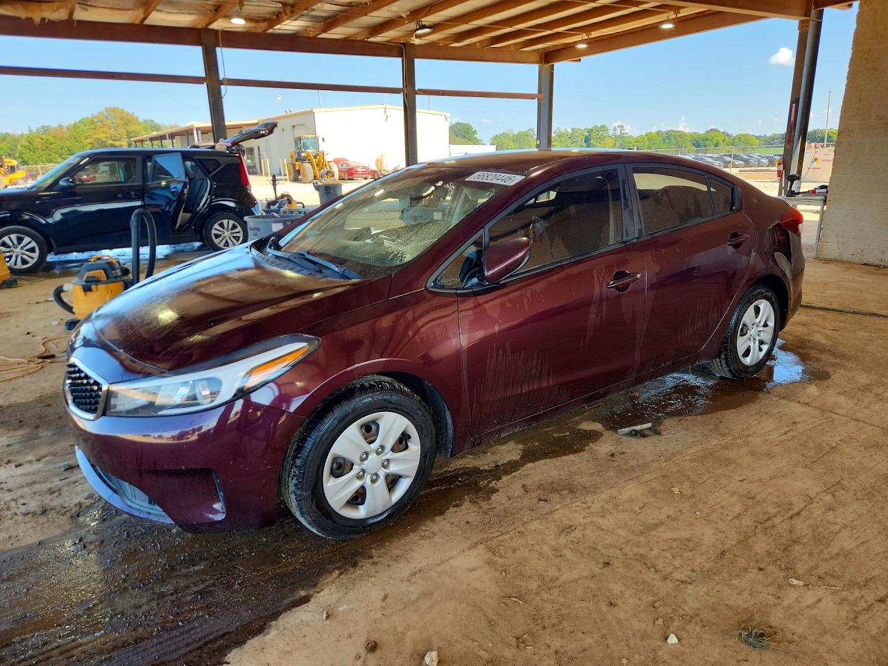 2017 KIA FORTE LX | 3KPFK4A72HE131618 | UPCARS
