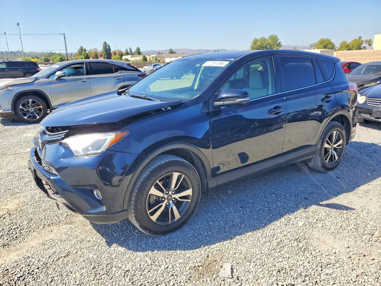2018 TOYOTA RAV4 XLE | JTMWFREV9JJ174033 | UPCARS