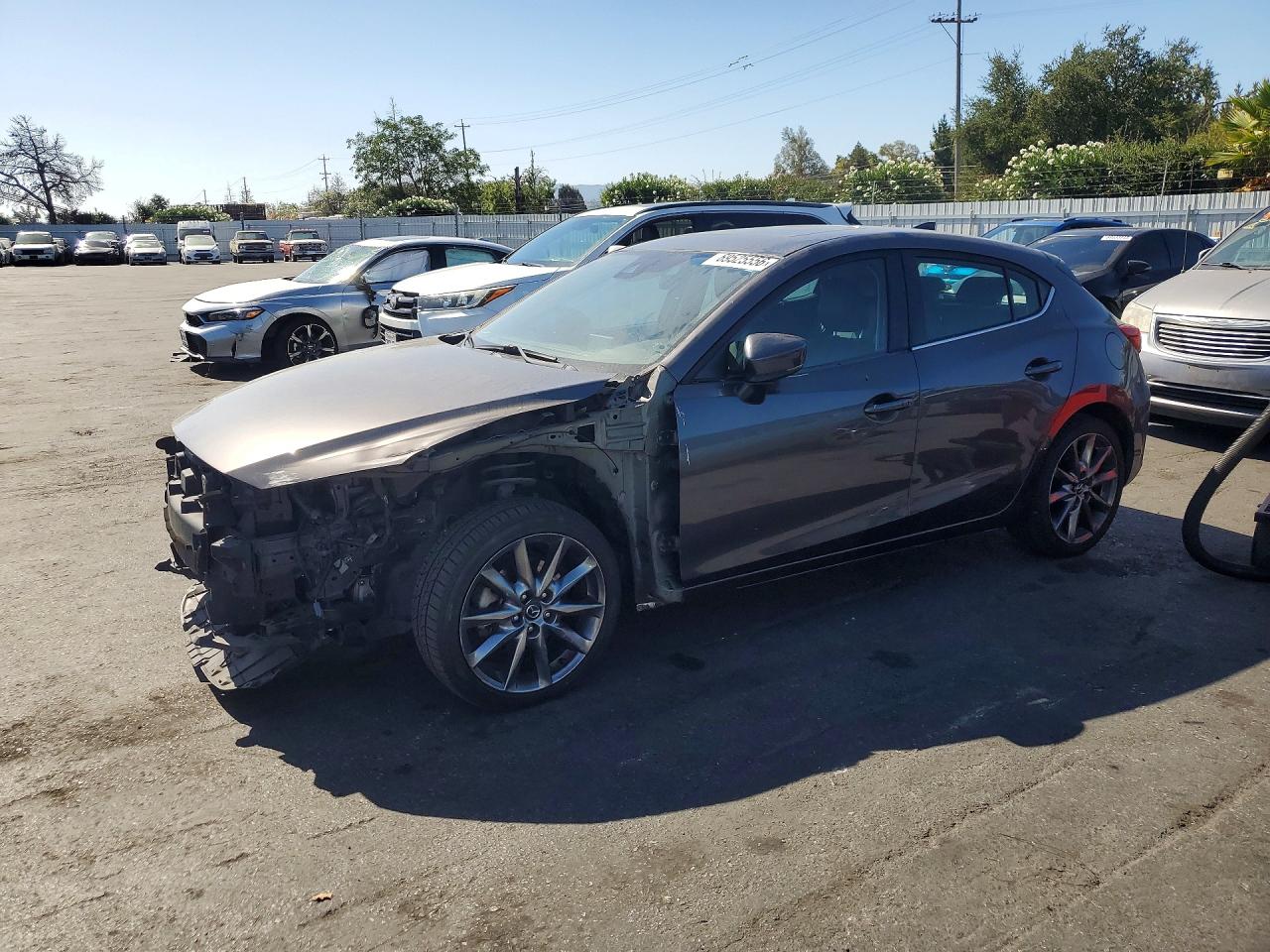 2018 MAZDA 3 TOURING | 3MZBN1L30JM249383 | UPCARS