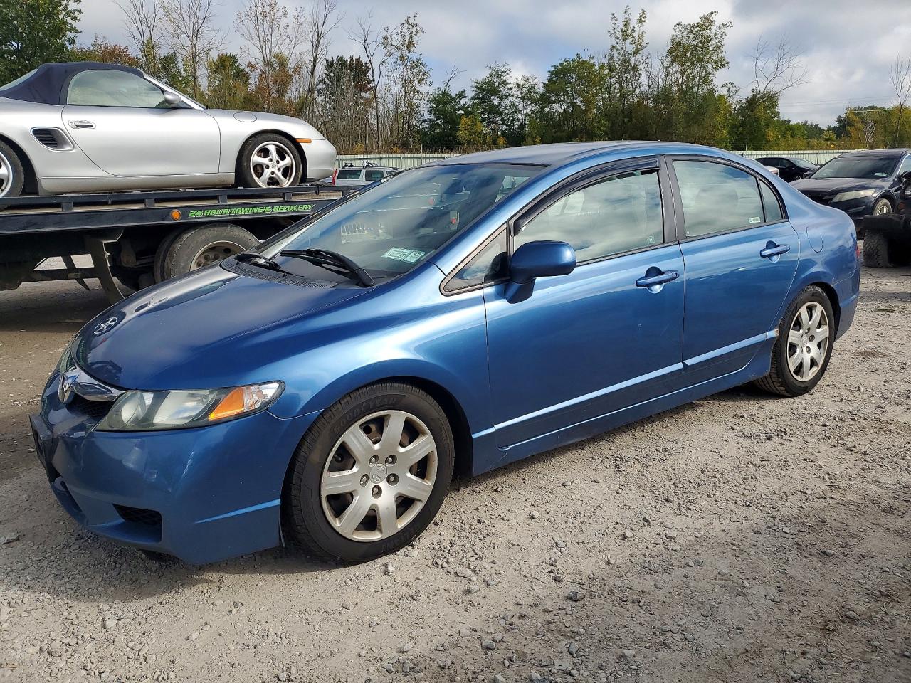 2011 HONDA CIVIC LX | 2HGFA1F51BH506629 | UPCARS
