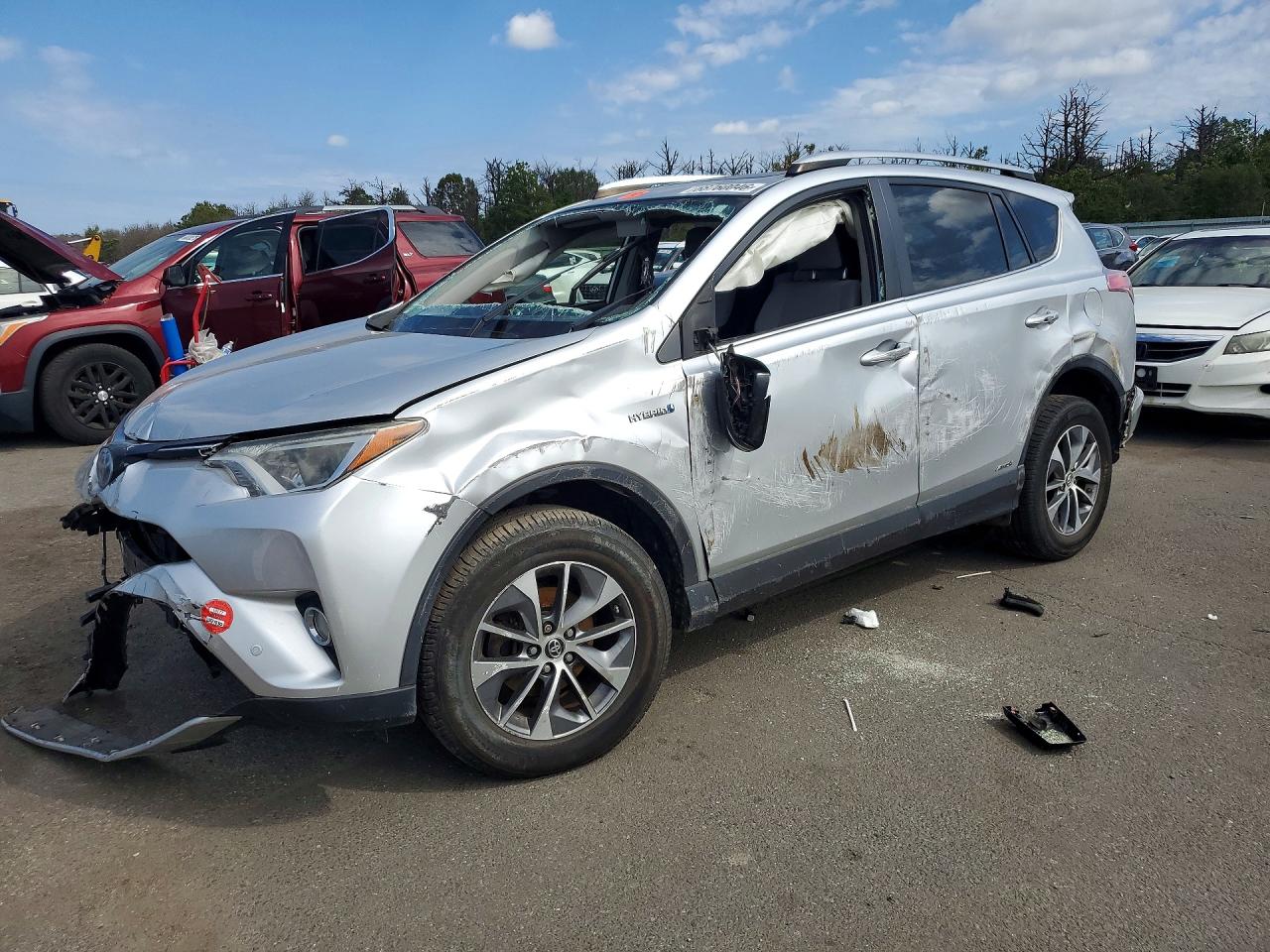 2016 TOYOTA RAV4 XLE | JTMRJREV3GD051394 | UPCARS