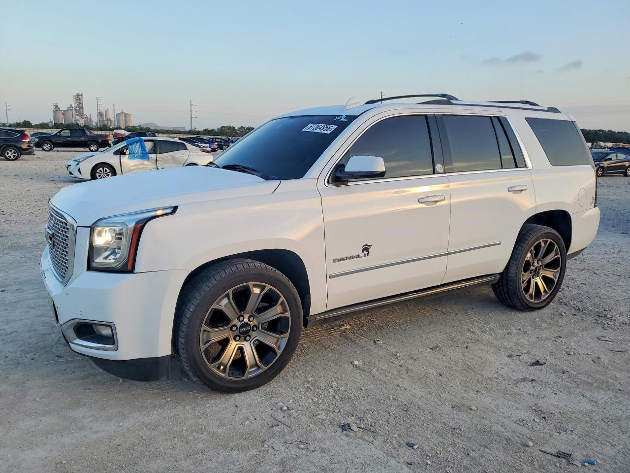 2017 GMC YUKON DENALI | 1GKS2CKJ2HR202604 | UPCARS