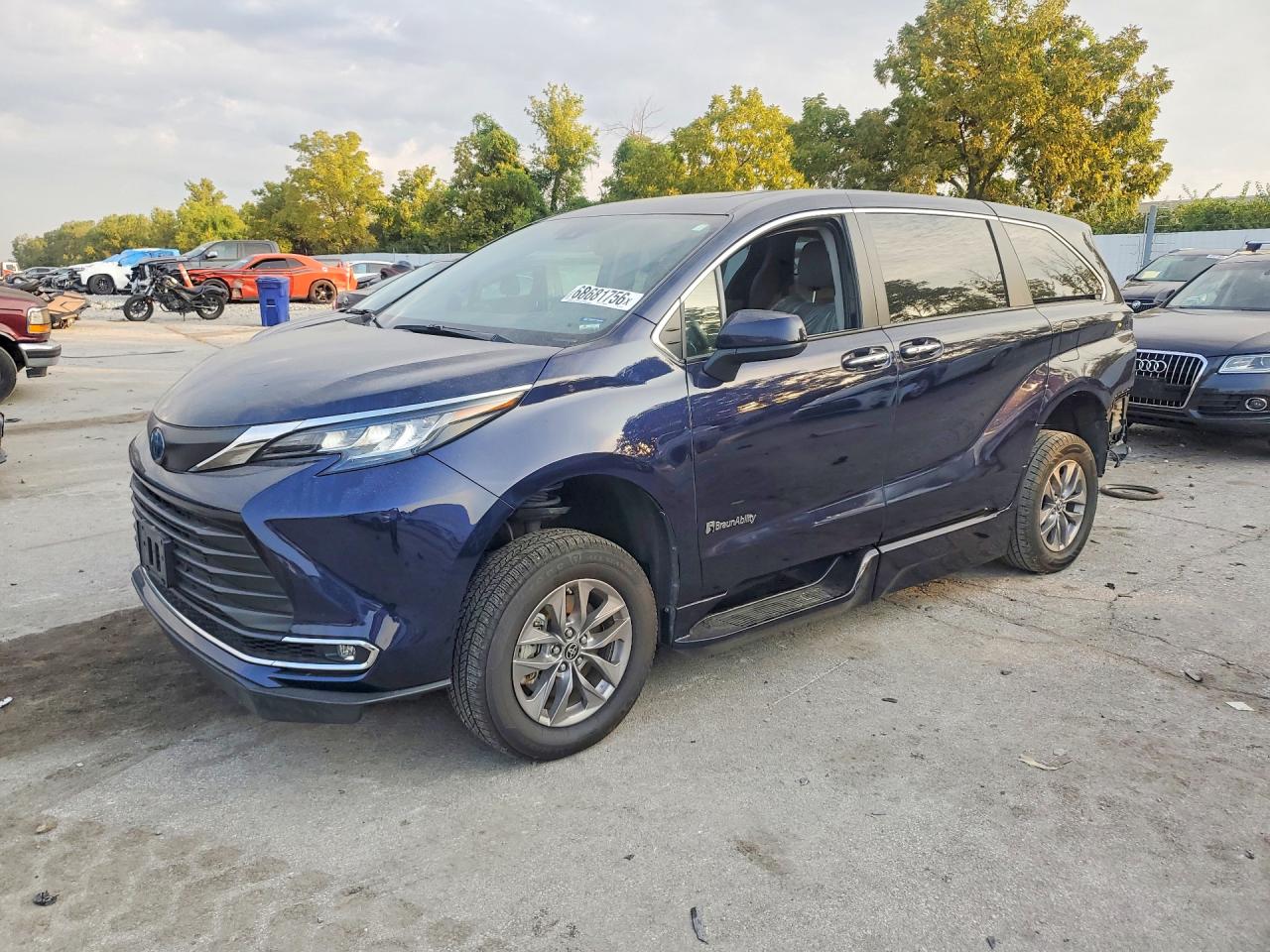 2023 TOYOTA SIENNA XLE | 5TDYRKEC1PS137656 | UPCARS