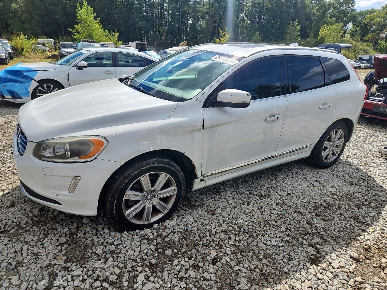 2017 VOLVO XC60 T5 INSCRIPTION | YV440MRU2H2013554 | UPCARS