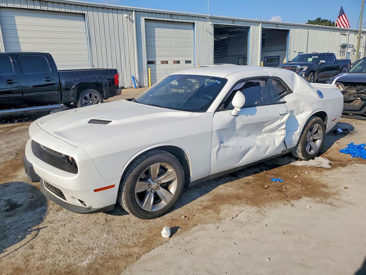 2018 DODGE CHALLENGER SXT | 2C3CDZAG5JH317551 | UPCARS