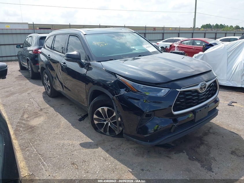 2022 TOYOTA HIGHLANDER XLE | 5TDGZRAHXNS102519 | UPCARS