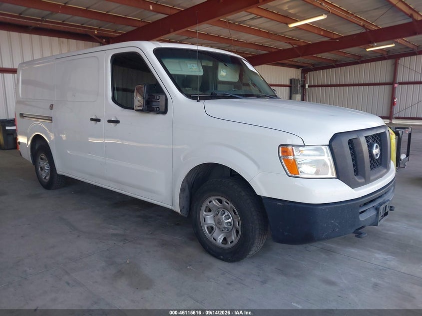 2015 NISSAN NV CARGO NV2500 HD S V8/SL V8/SV V8 | 1N6AF0KYXFN802215 | UPCARS