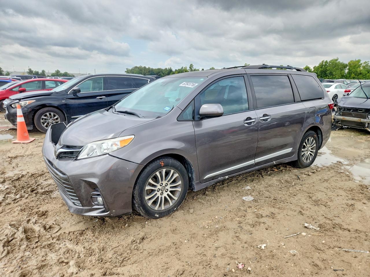 2019 TOYOTA SIENNA XLE 8-PASSENGER | 5TDYZ3DC9KS969584 | UPCARS
