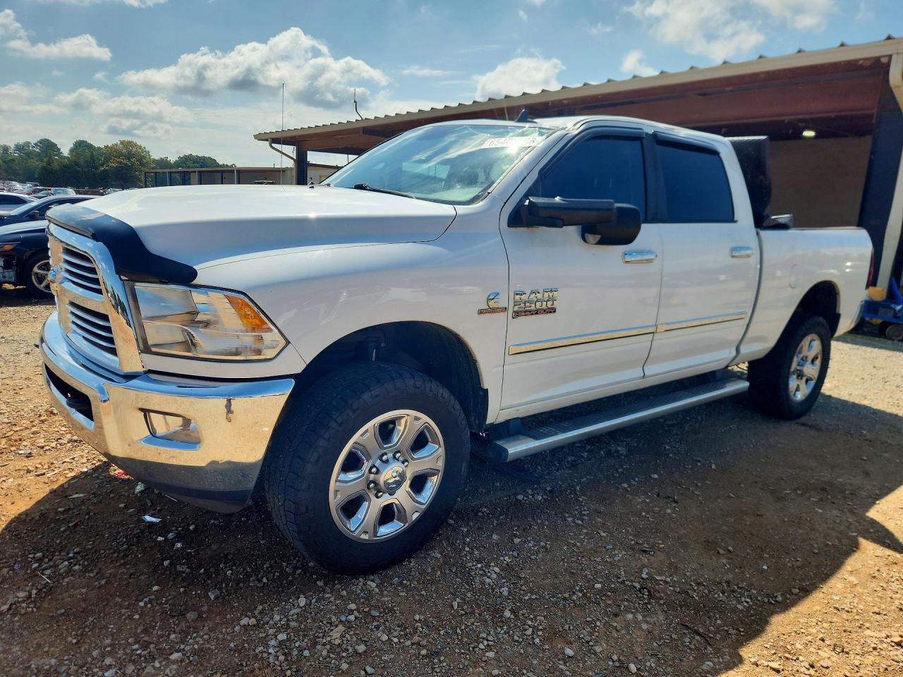 2015 RAM 2500 SLT | 3C6UR5DL1FG521698 | UPCARS