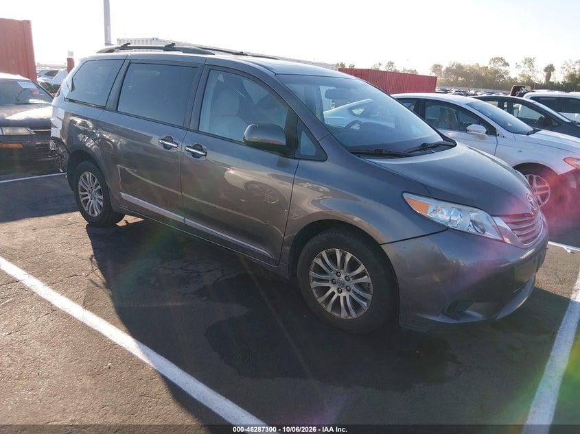 2011 TOYOTA SIENNA XLE V6 | 5TDYK3DC1BS172279 | UPCARS