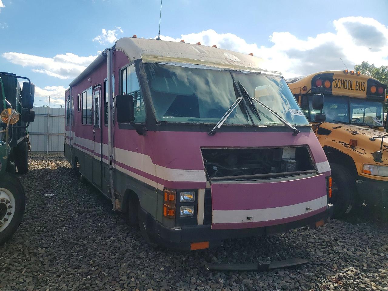 1991 CHEVROLET P30 RV | 1GBKP37N9M3313404 | UPCARS