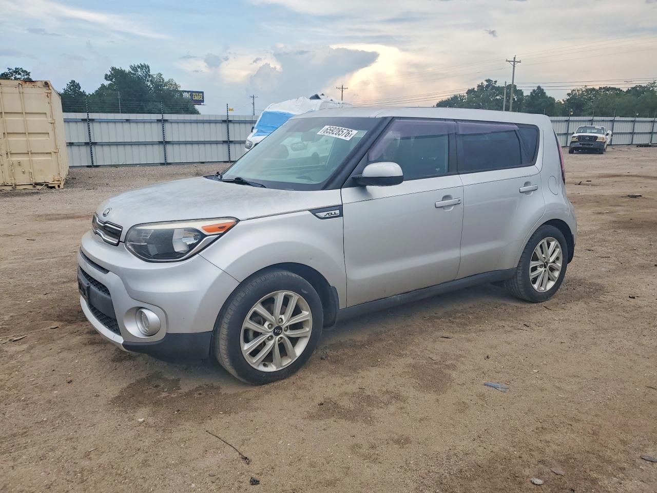 2017 KIA SOUL + | KNDJP3A52H7462106 | UPCARS