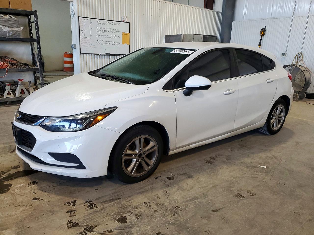 2017 CHEVROLET CRUZE LT | 3G1BE6SM8HS519615 | UPCARS