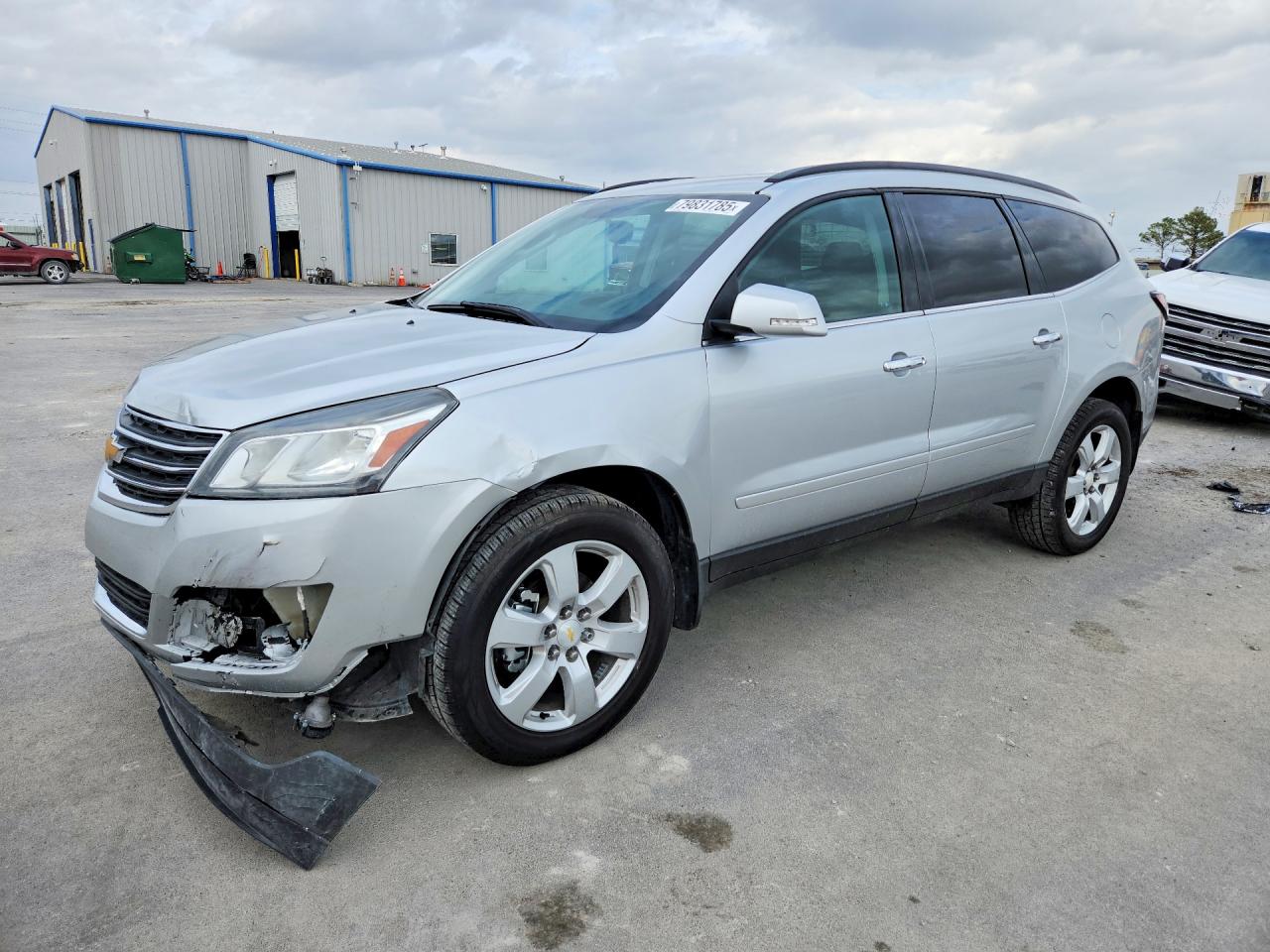 2017 CHEVROLET TRAVERSE LT | 1GNKRGKD8HJ330621 | UPCARS