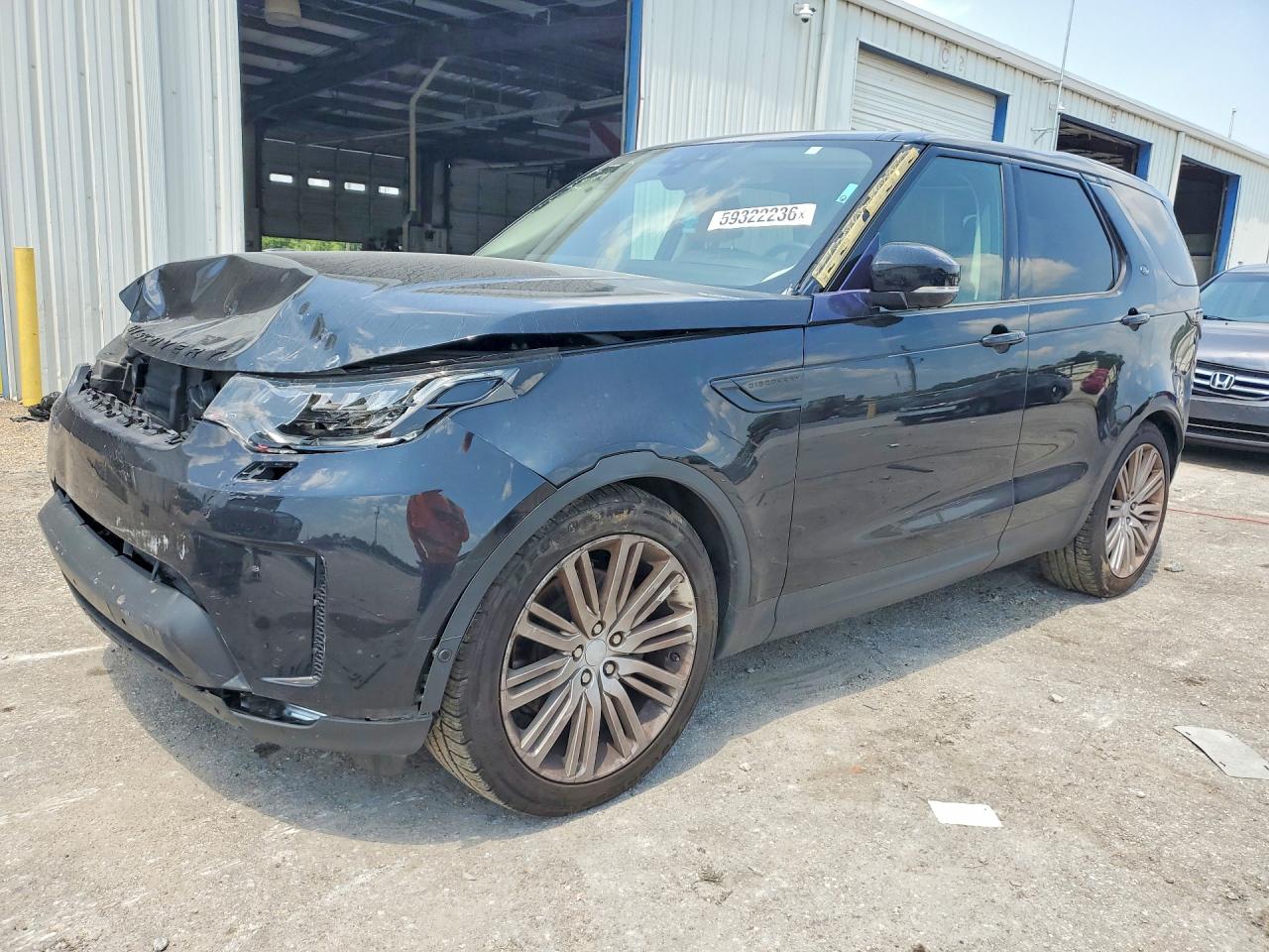 2017 LAND ROVER DISCOVERY FIRST EDITION | SALRTBBV8HA022538 | UPCARS