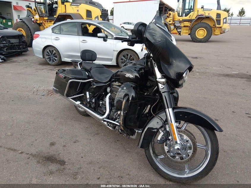 2015 HARLEY-DAVIDSON FLHXSE CVO STREET GLIDE | 1HD1PXN18FB964481 | UPCARS