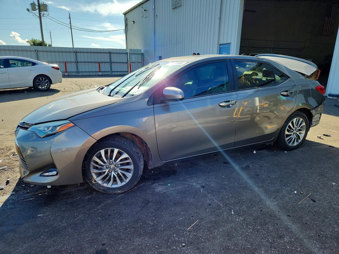 2018 TOYOTA COROLLA XLE | 2T1BURHE4JC059092 | UPCARS