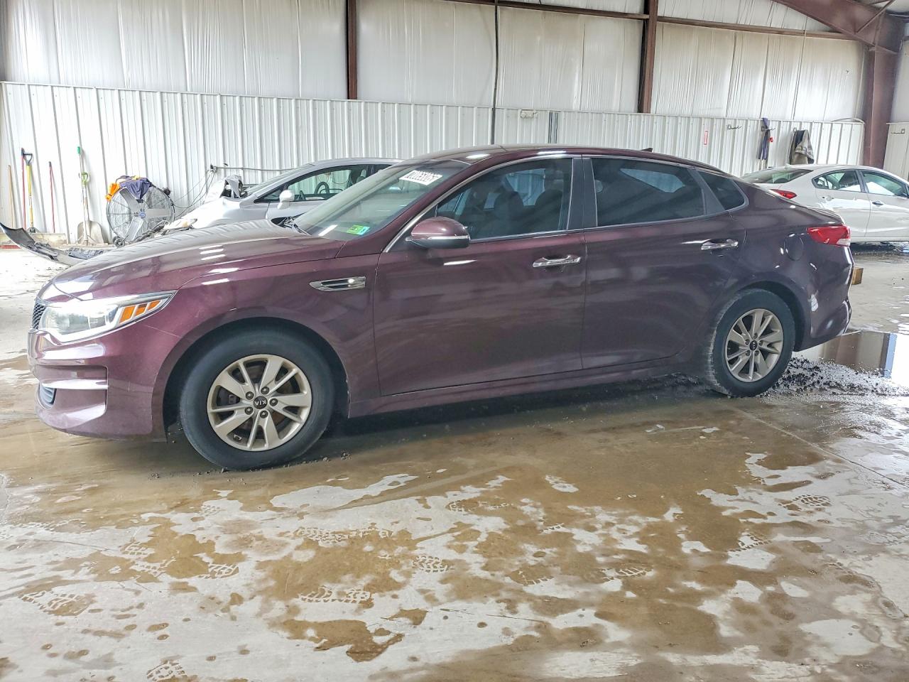 2018 KIA OPTIMA LX | 5XXGT4L33JG195658 | UPCARS