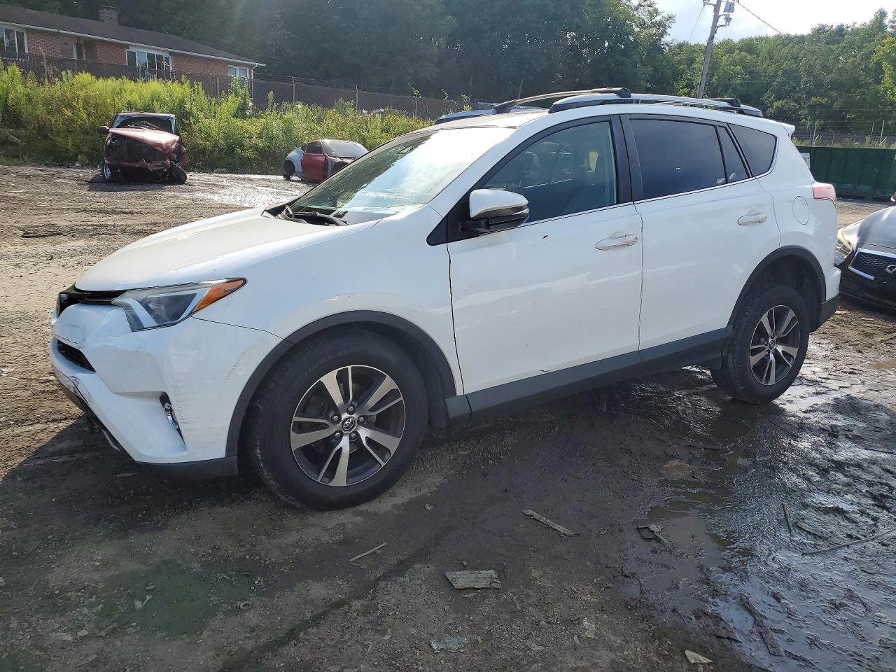 2018 TOYOTA RAV4 XLE | JTMRFREV6JJ739478 | UPCARS