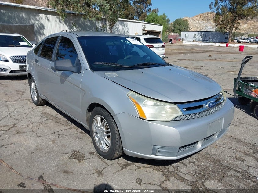 2011 FORD FOCU SE | 1FAHP3FN0BW197776 | UPCARS
