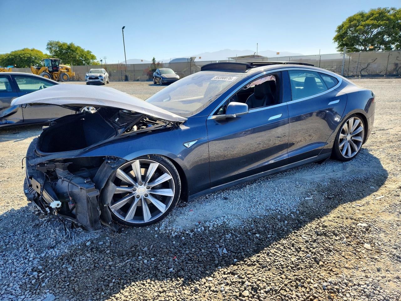 2015 TESLA MODEL S | 5YJSA1E25FF119128 | UPCARS