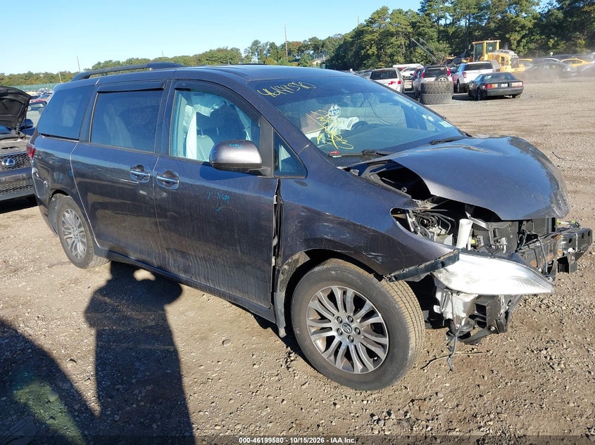 2018 TOYOTA SIENNA XLE 8 PASSENGER | 5TDYZ3DC5JS925175 | UPCARS