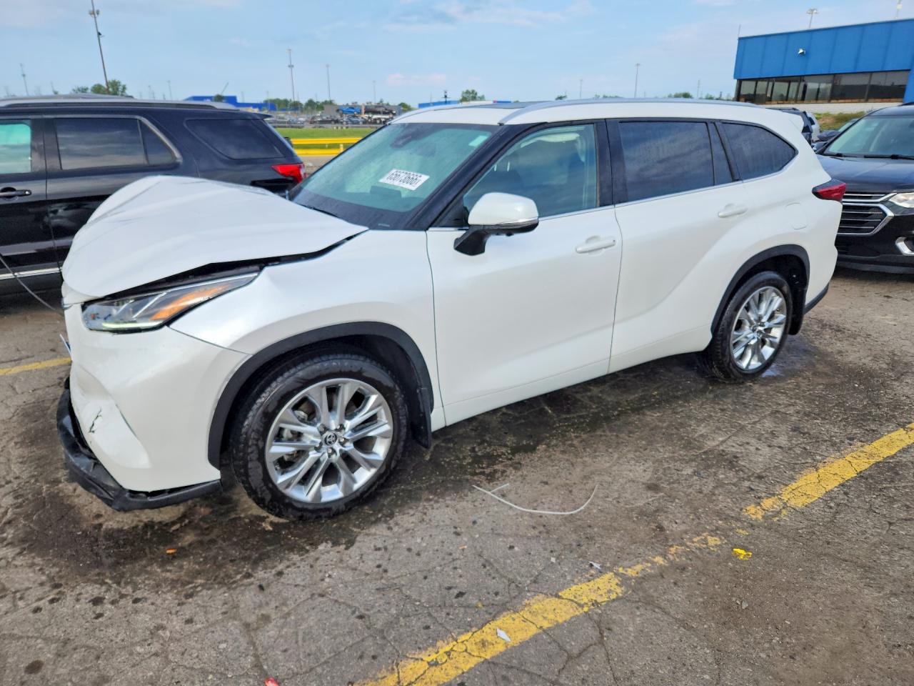 2023 TOYOTA HIGHLANDER LIMITED | 5TDKDRBH5PS032924 | UPCARS