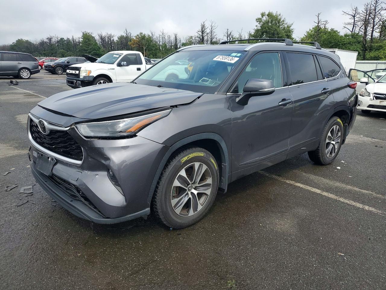2022 TOYOTA HIGHLANDER XLE | 5TDGZRBH6NS165390 | UPCARS