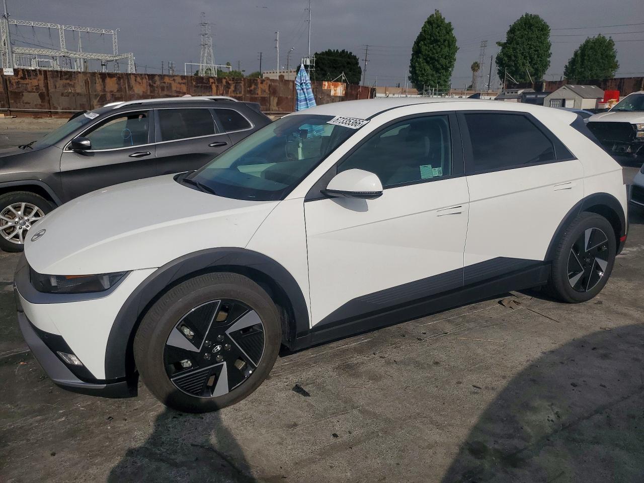 2025 HYUNDAI IONIQ SE | 7YAKM4DA2SY031657 | UPCARS